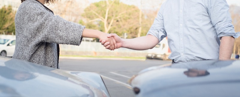 car-accident-other-party-doesnt-want-get-insurance-companies-involved